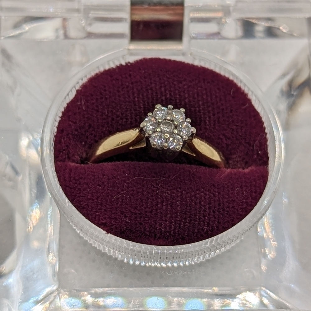 ✨ 18k Yellow Gold Diamond Cluster Ring ✨